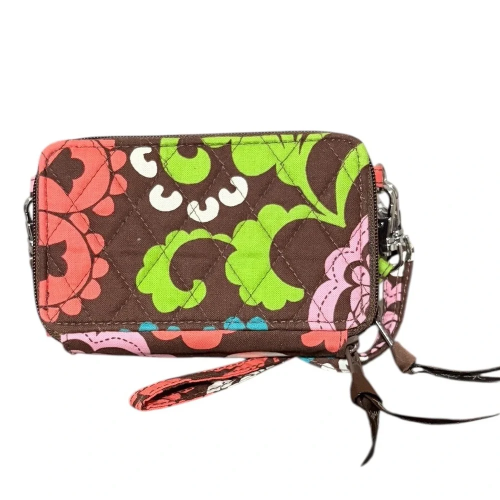 NWOT Vera Bradley Quilted Floral Wristlet‎ Wallet Crossbody Wristlet Zip Around